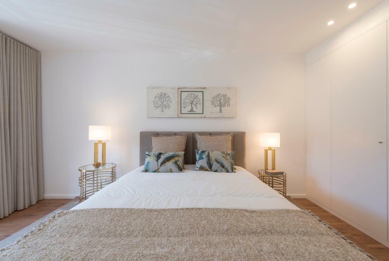 Lovelystay - Downtown Balcony Apartment With Free Parking OOporto Exteriör bild