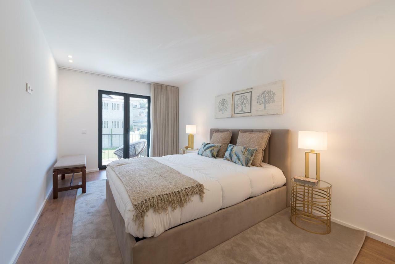 Lovelystay - Downtown Balcony Apartment With Free Parking OOporto Exteriör bild