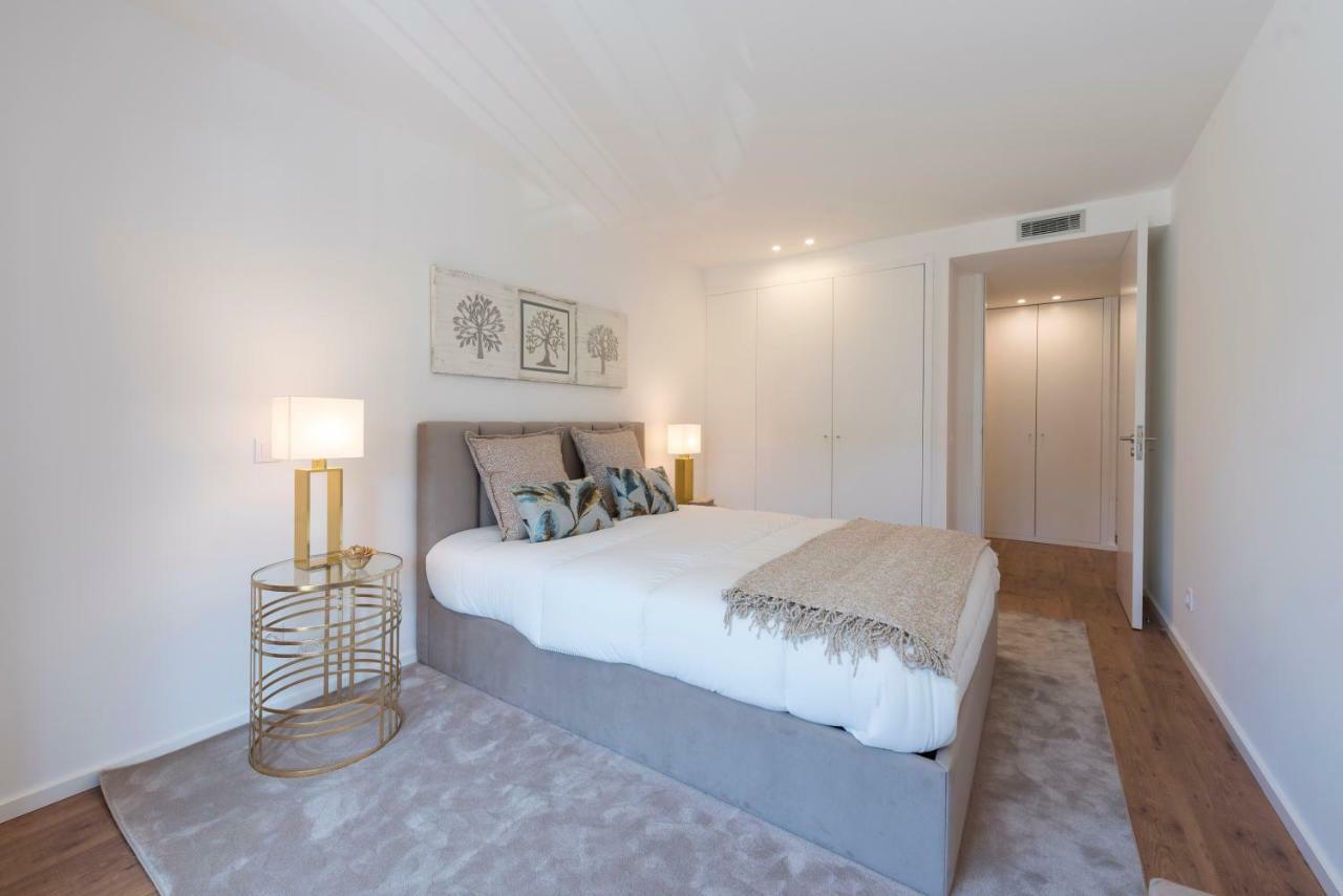 Lovelystay - Downtown Balcony Apartment With Free Parking OOporto Exteriör bild